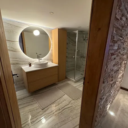 Luxurious In וורבייה