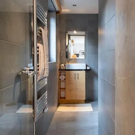 Chalet Luxurious In *